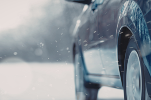 car snowy